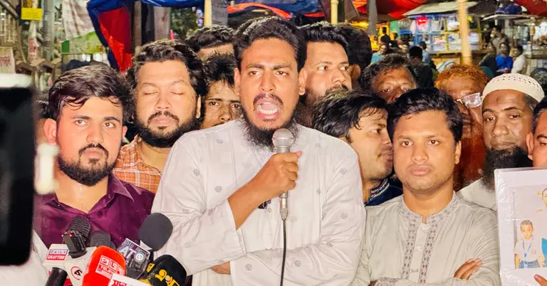 'ককটেল বিস্ফোরণ ঘটিয়ে নাগরিকদের কাছ থেকে এনসিপিকে আলাদা করা যাবে না'